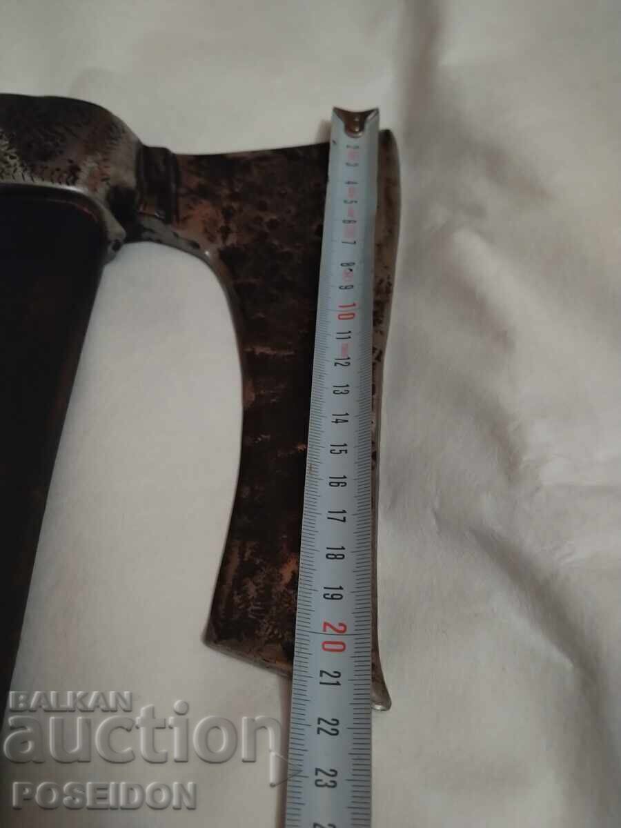 Auction AXE CROSS Auction AXE CROSS