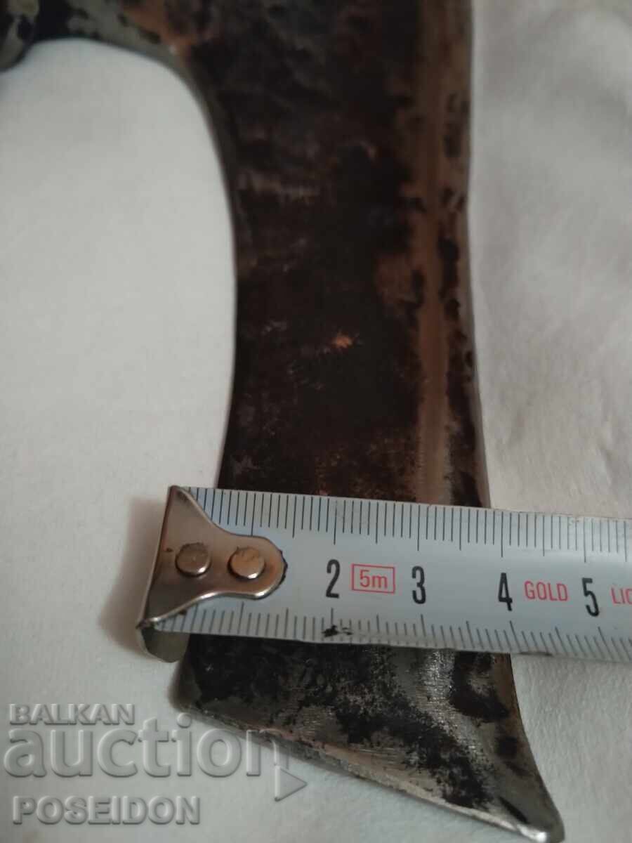 Delivery of AXE CROSS Delivery of AXE CROSS