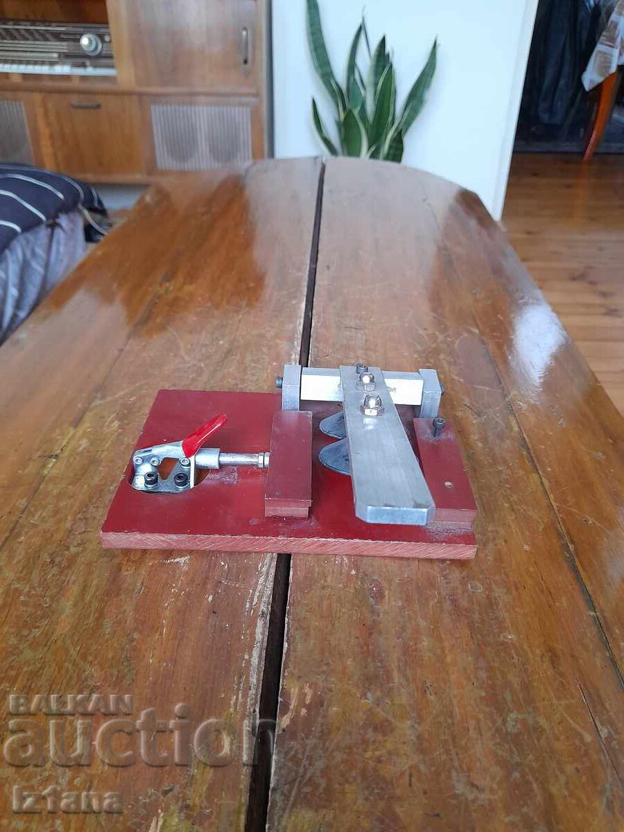 Menghină veche pentru telefoane mobile