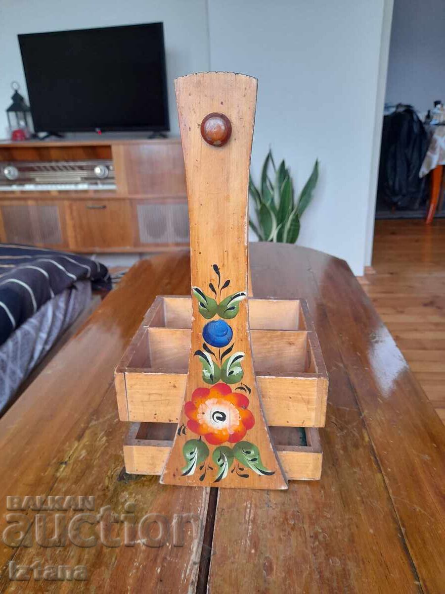 Old wooden box with price 37.00 BGN | € 18.92