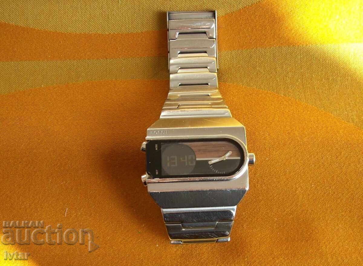 "FOSSIL" watch with price 82.00 BGN | € 41.93