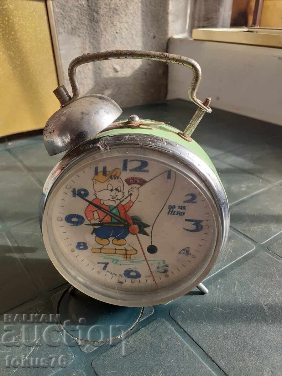 Old animated Chinese alarm clock with price 49.00 BGN | € 25.05 Old animated Chinese alarm clock with price 49.00 BGN | € 25.05