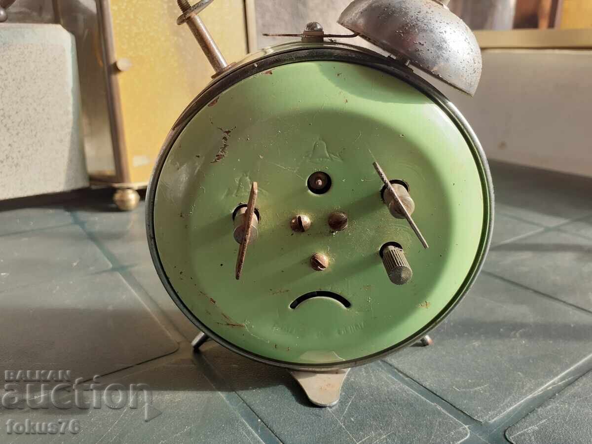 Old animated Chinese alarm clock - 5 Old animated Chinese alarm clock - 5