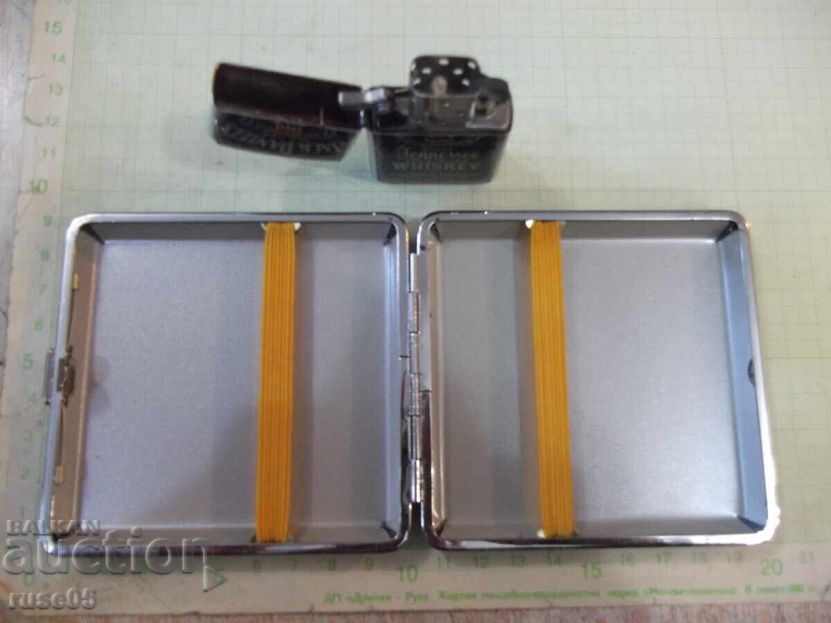 "Jack Daniels" set - lighter and cigarette case - 5 "Jack Daniels" set - lighter and cigarette case - 5