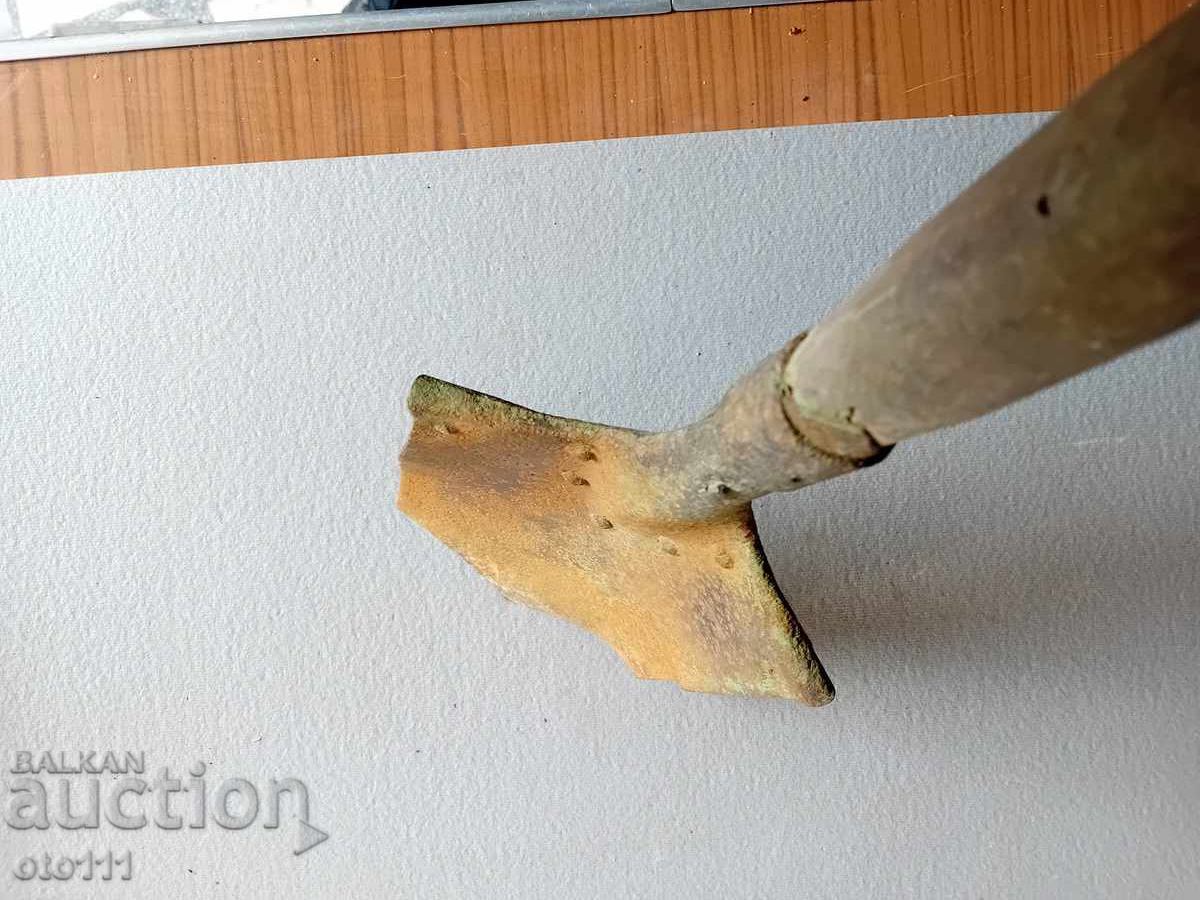 OLD MILITARY SHOVEL -PSV - 7 OLD MILITARY SHOVEL -PSV - 7
