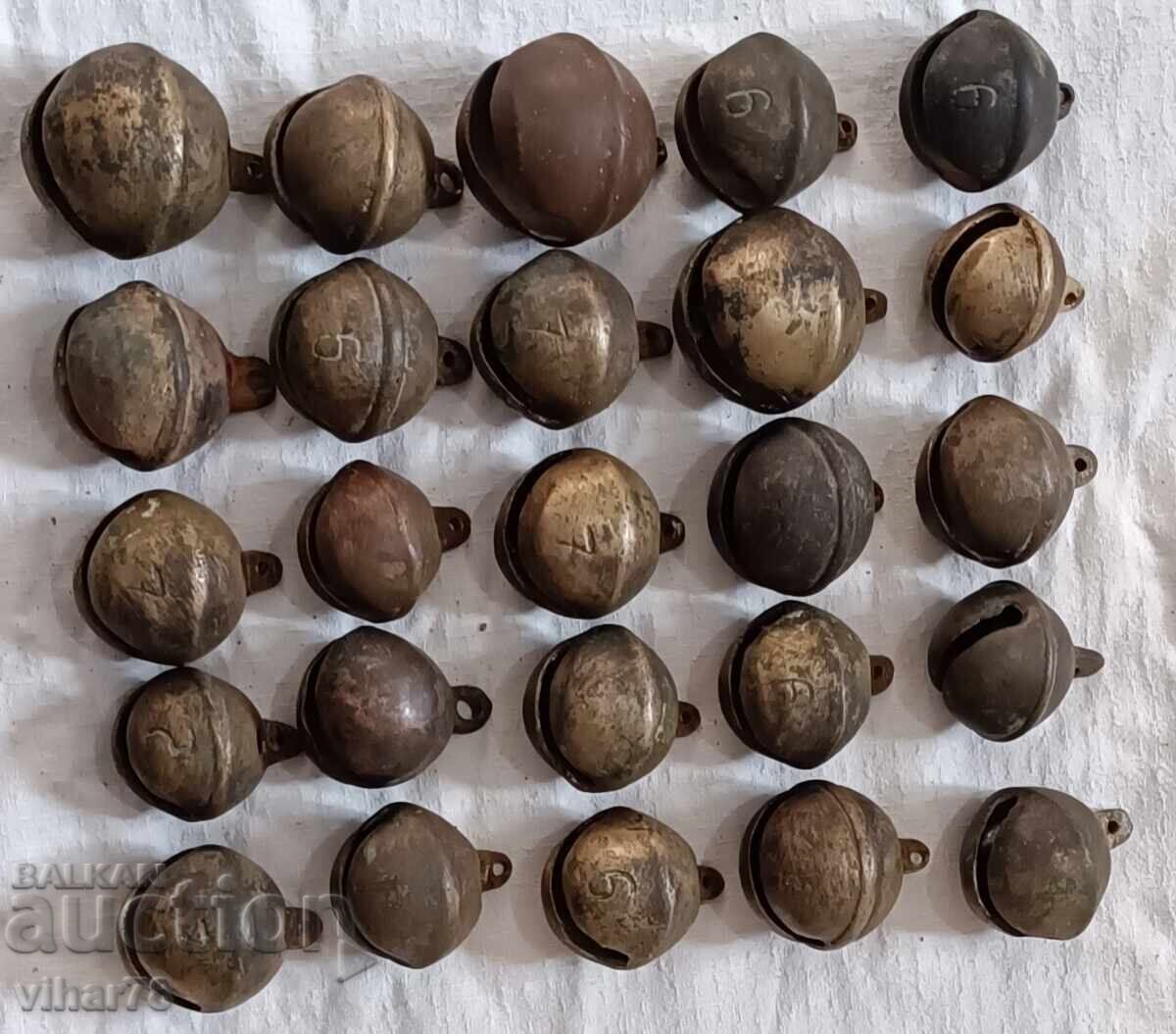 Lot of 25 walnut bells with price 549.99 BGN | € 281.21 Lot of 25 walnut bells with price 549.99 BGN | € 281.21
