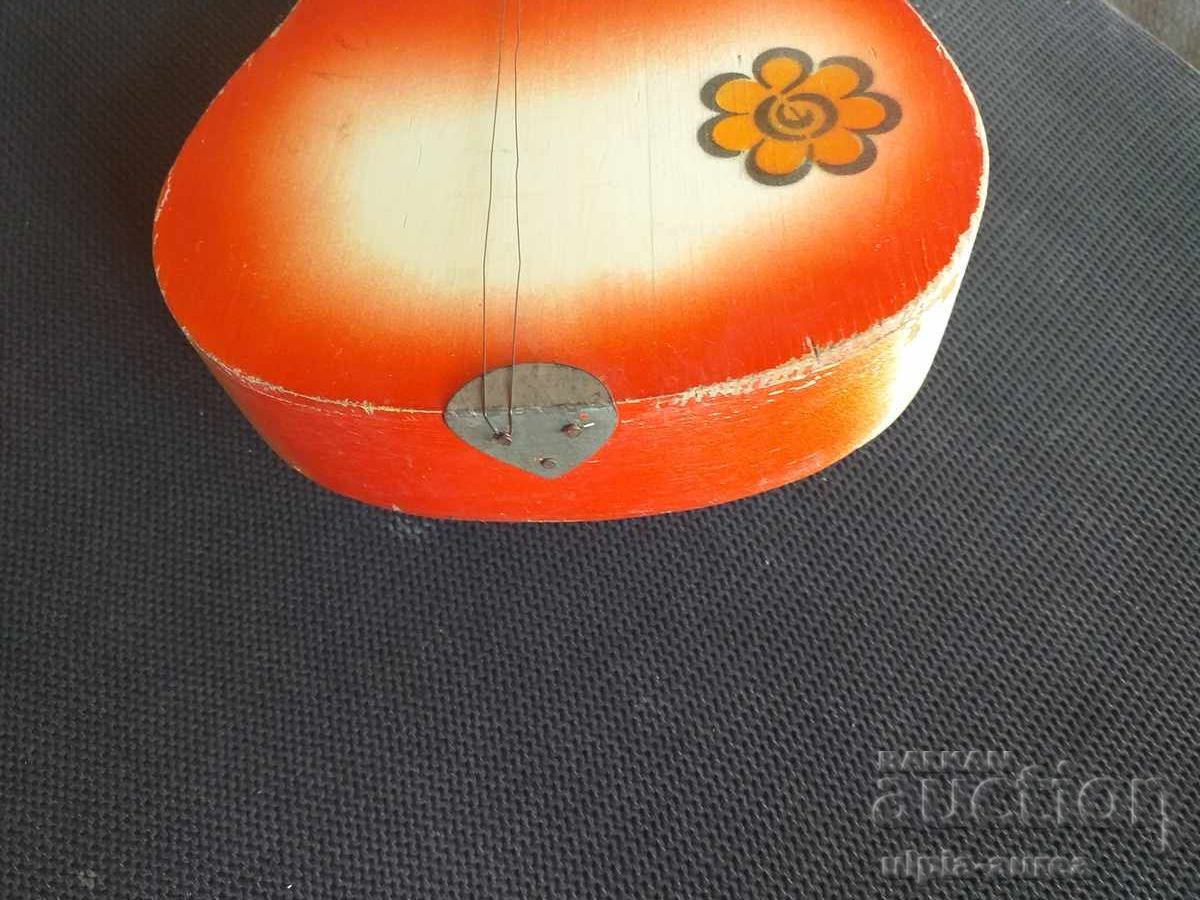 Auction Soc children's guitar Auction Soc children's guitar