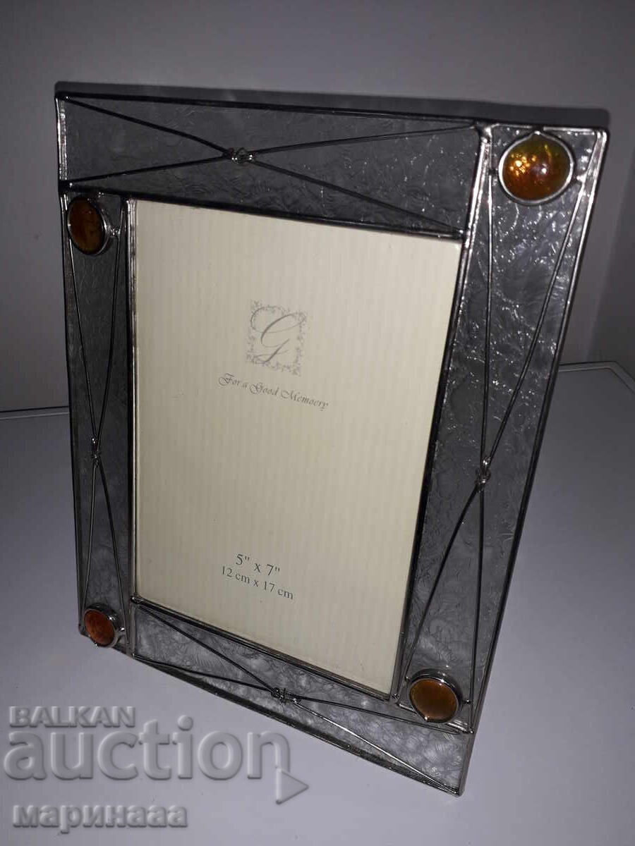 Auction BEAUTIFUL SOLID FRAME. GLASS, METAL Auction BEAUTIFUL SOLID FRAME. GLASS, METAL