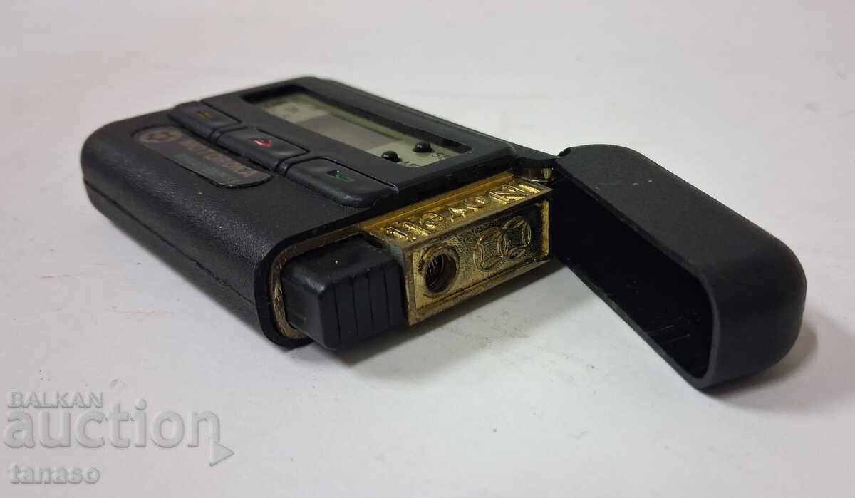 Windproof lighter, like a Motorola pager (2.5) Windproof lighter, like a Motorola pager (2.5)