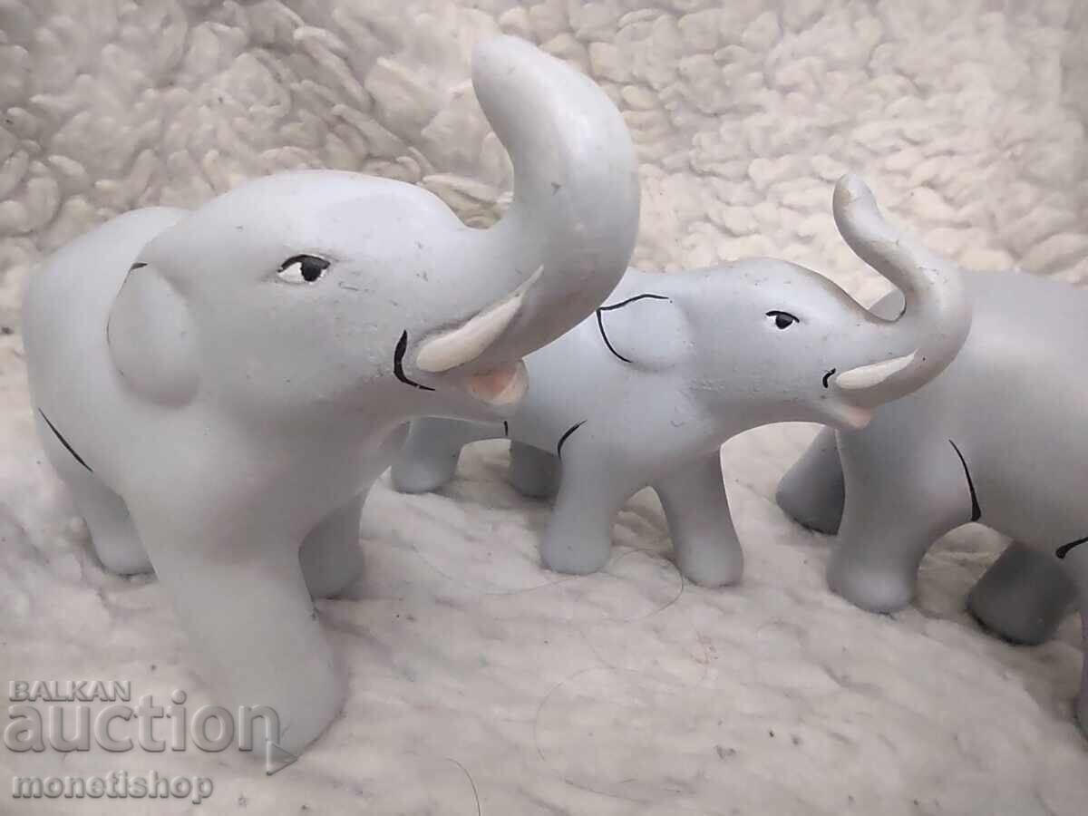 Three porcelain elephants - 5 Three porcelain elephants - 5