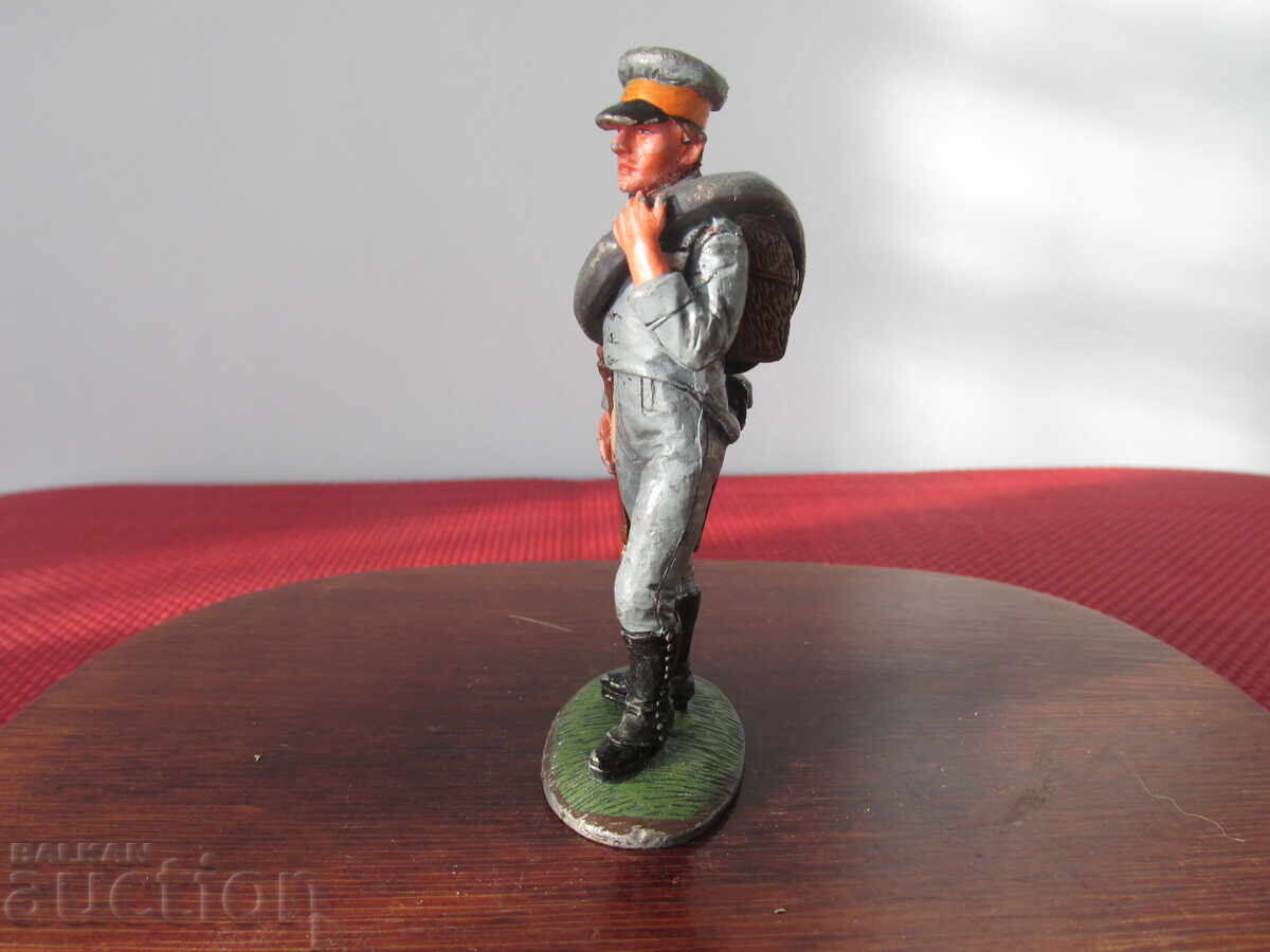 DelPrado Soldier with price 11.00 BGN | € 5.62 DelPrado Soldier with price 11.00 BGN | € 5.62