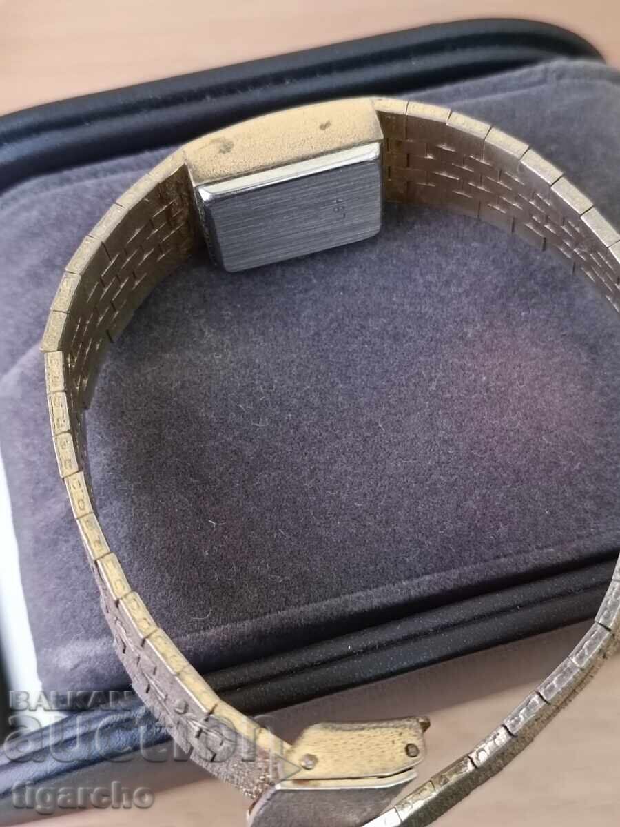 Γυναικείο ρολόι GILLEX με τιμή 65.00 BGN | € 33.23 Γυναικείο ρολόι GILLEX με τιμή 65.00 BGN | € 33.23