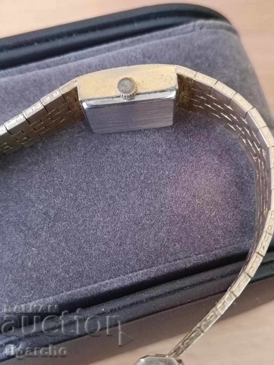 Παράδοση Γυναικείο ρολόι GILLEX Παράδοση Γυναικείο ρολόι GILLEX