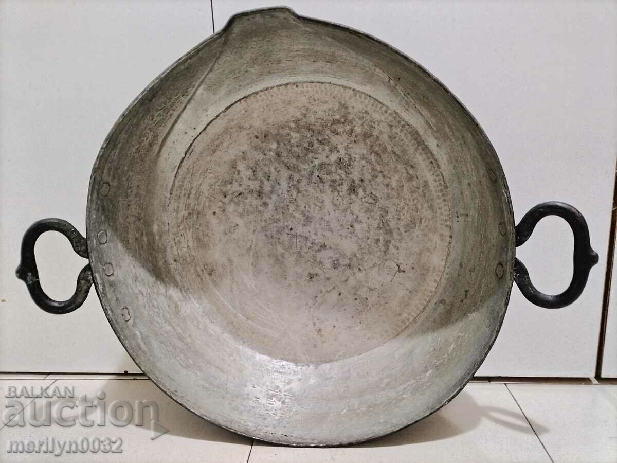 Old copper tray for lutenica majun jam LARGE copper with price 165.00 BGN | € 84.36 Old copper tray for lutenica majun jam LARGE copper with price 165.00 BGN | € 84.36