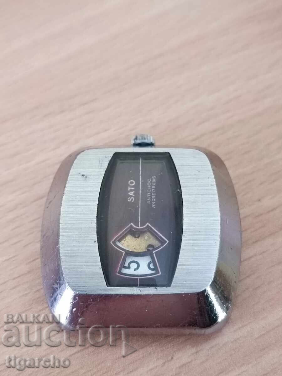 Delivery of Retro digital watch Delivery of Retro digital watch