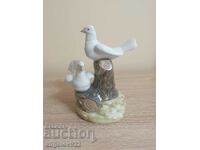 Spanish porcelain figure statuette TENGRA