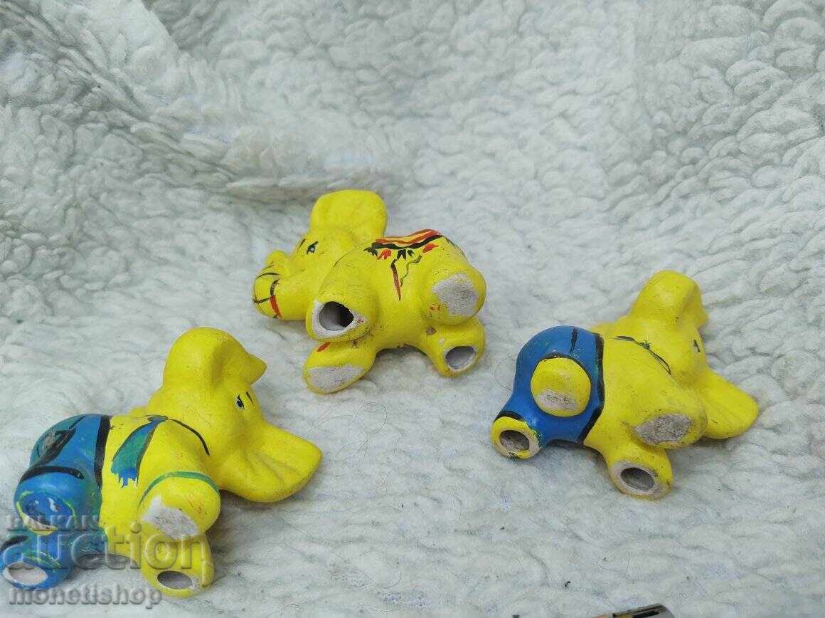 Τρεις πορσελάνινοι ελέφαντες με τιμή 30.00 BGN | € 15.34 Τρεις πορσελάνινοι ελέφαντες με τιμή 30.00 BGN | € 15.34