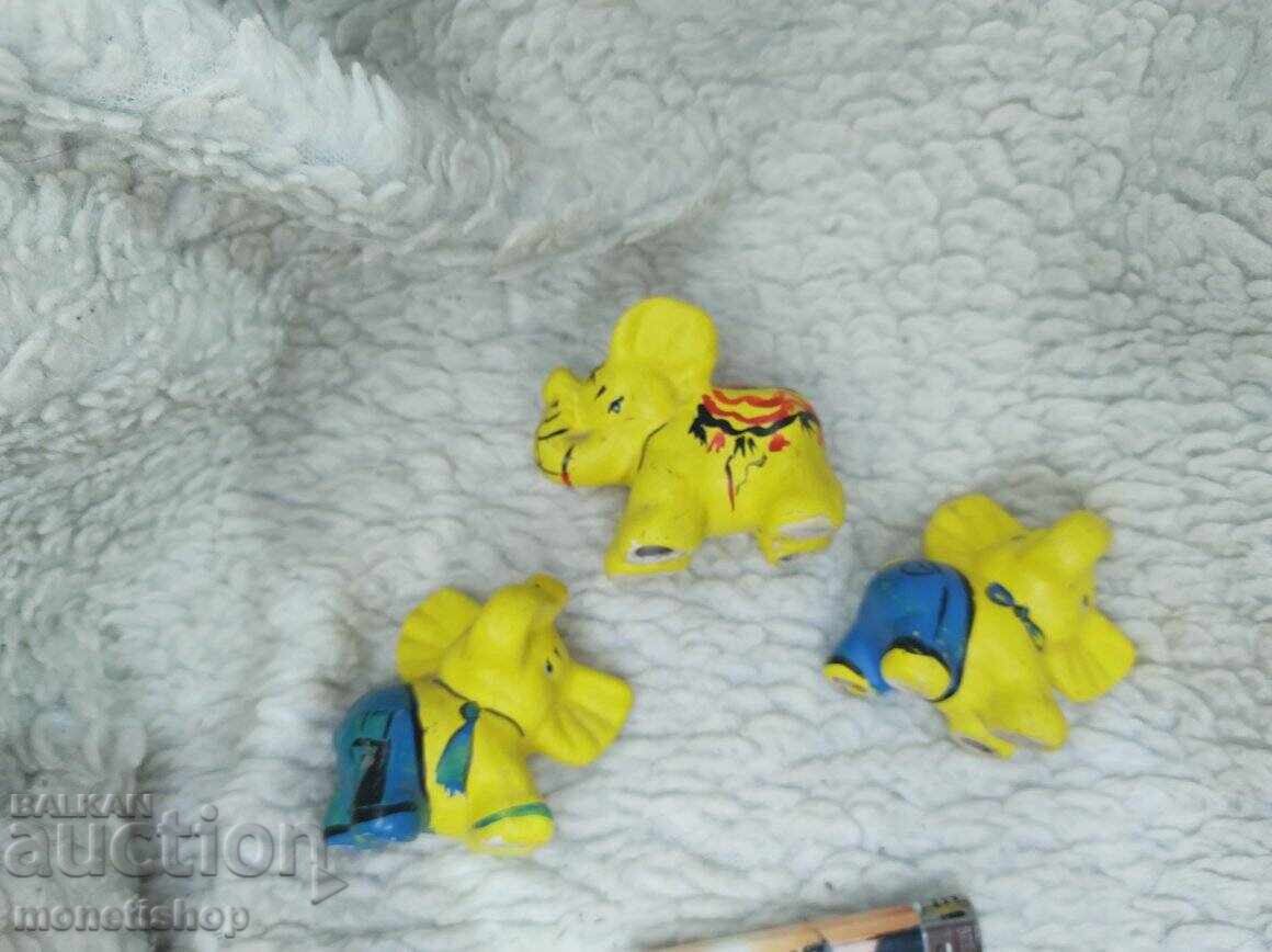 Τρεις πορσελάνινοι ελέφαντες - 5 Τρεις πορσελάνινοι ελέφαντες - 5