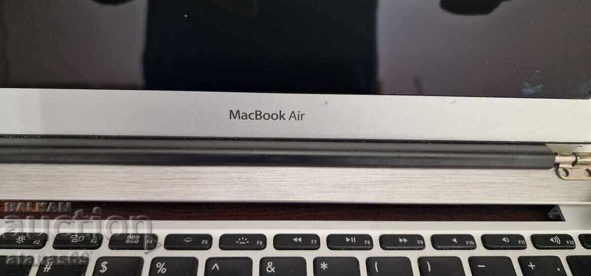 Екран,клавиатура,батерия за MacBook Air - ел.скрап №101 с цена € 19.99 | 39.10 лв.