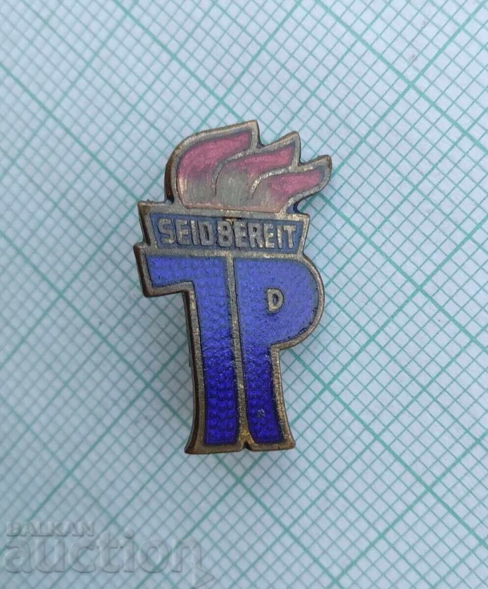 17950 GDR Thälmann pioneer, pioneer union Germany - enamel with price 2.00 BGN | € 1.02 17950 GDR Thälmann pioneer, pioneer union Germany - enamel with price 2.00 BGN | € 1.02