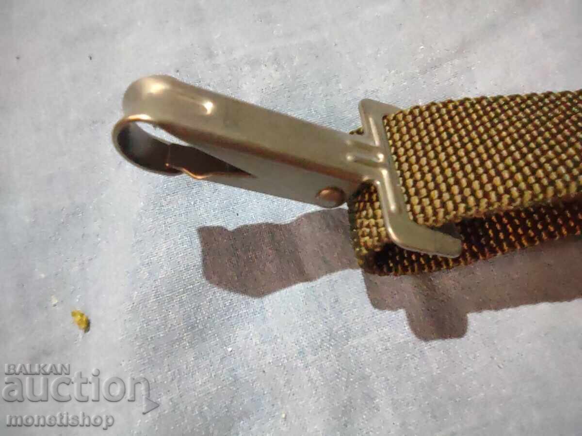 Delivery of Two very sturdy straps Delivery of Two very sturdy straps