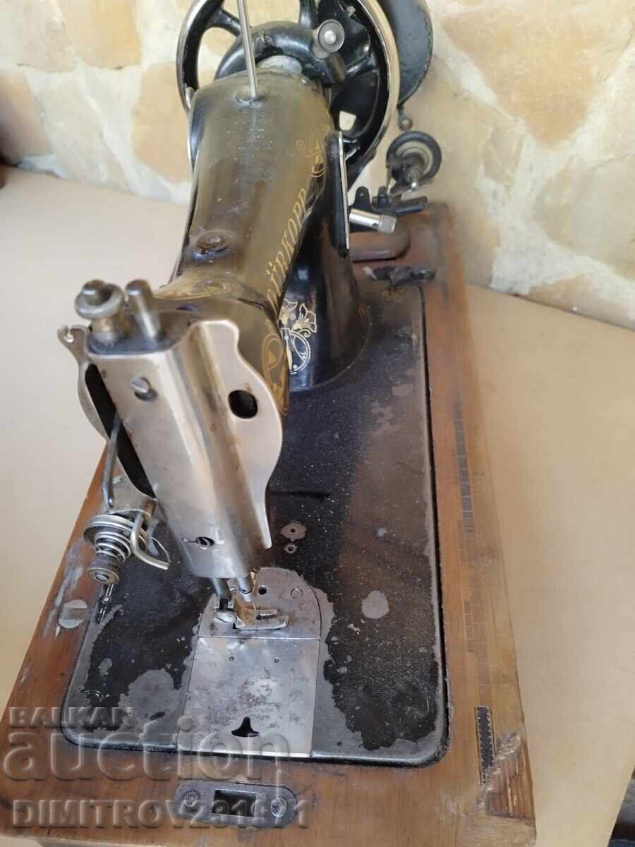 Ραπτομηχανή DURKOPP με τιμή 60.00 BGN | € 30.68 Ραπτομηχανή DURKOPP με τιμή 60.00 BGN | € 30.68