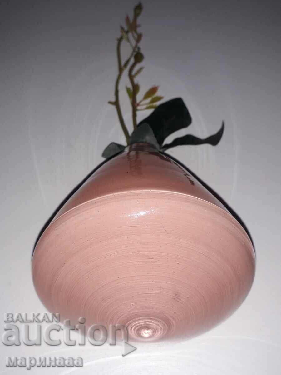 Delivery of ART DESIGN. VASE-SHAWK. GLASS Delivery of ART DESIGN. VASE-SHAWK. GLASS