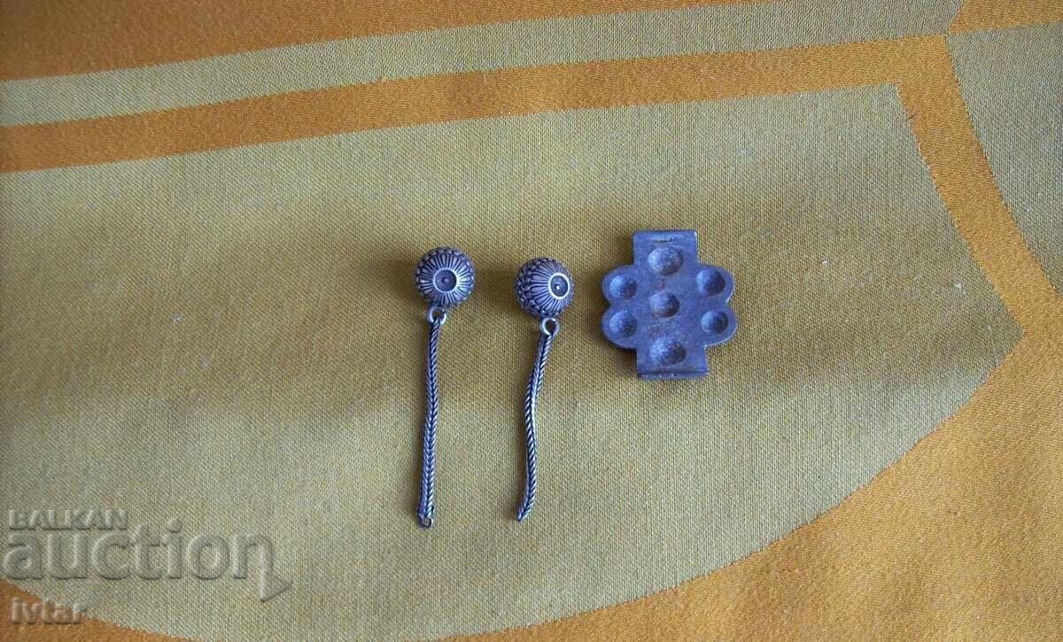 Delivery of Part of antique jewelry, silver Delivery of Part of antique jewelry, silver