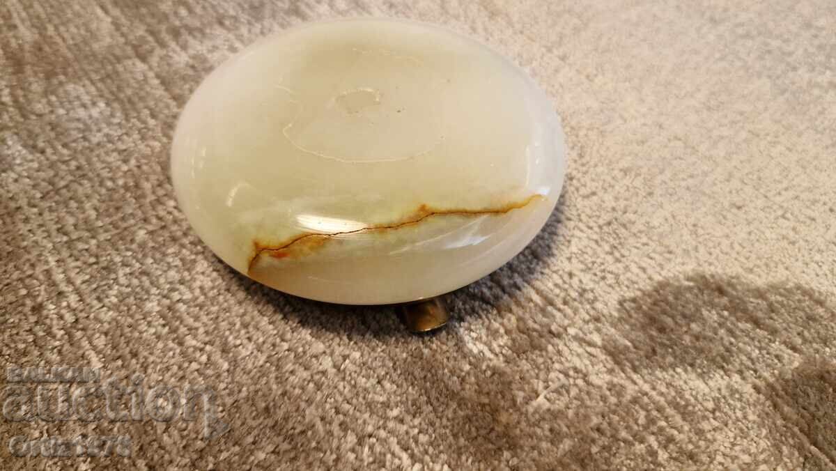 Massive small ashtray – onyx. - 6 Massive small ashtray – onyx. - 6