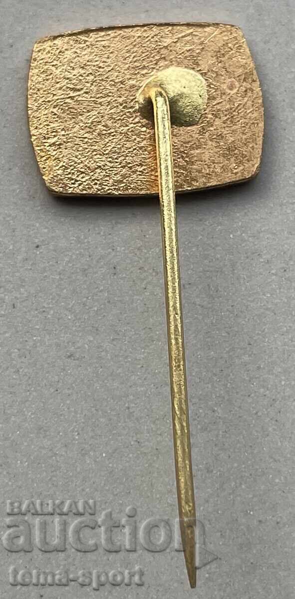 1301 Bulgaria equestrian sport enamel sign with price 8.00 BGN | € 4.09 1301 Bulgaria equestrian sport enamel sign with price 8.00 BGN | € 4.09