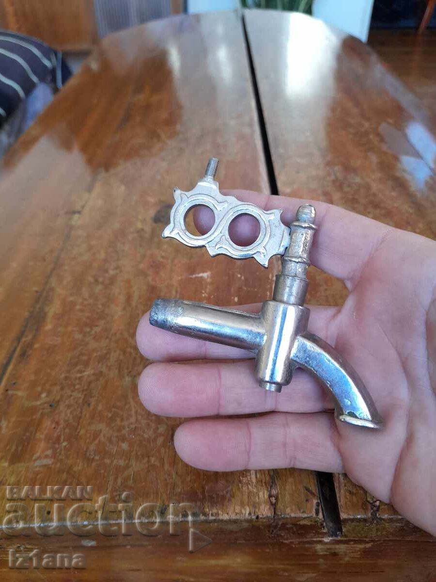 Old samovar faucet with price 27.00 BGN | € 13.80 Old samovar faucet with price 27.00 BGN | € 13.80