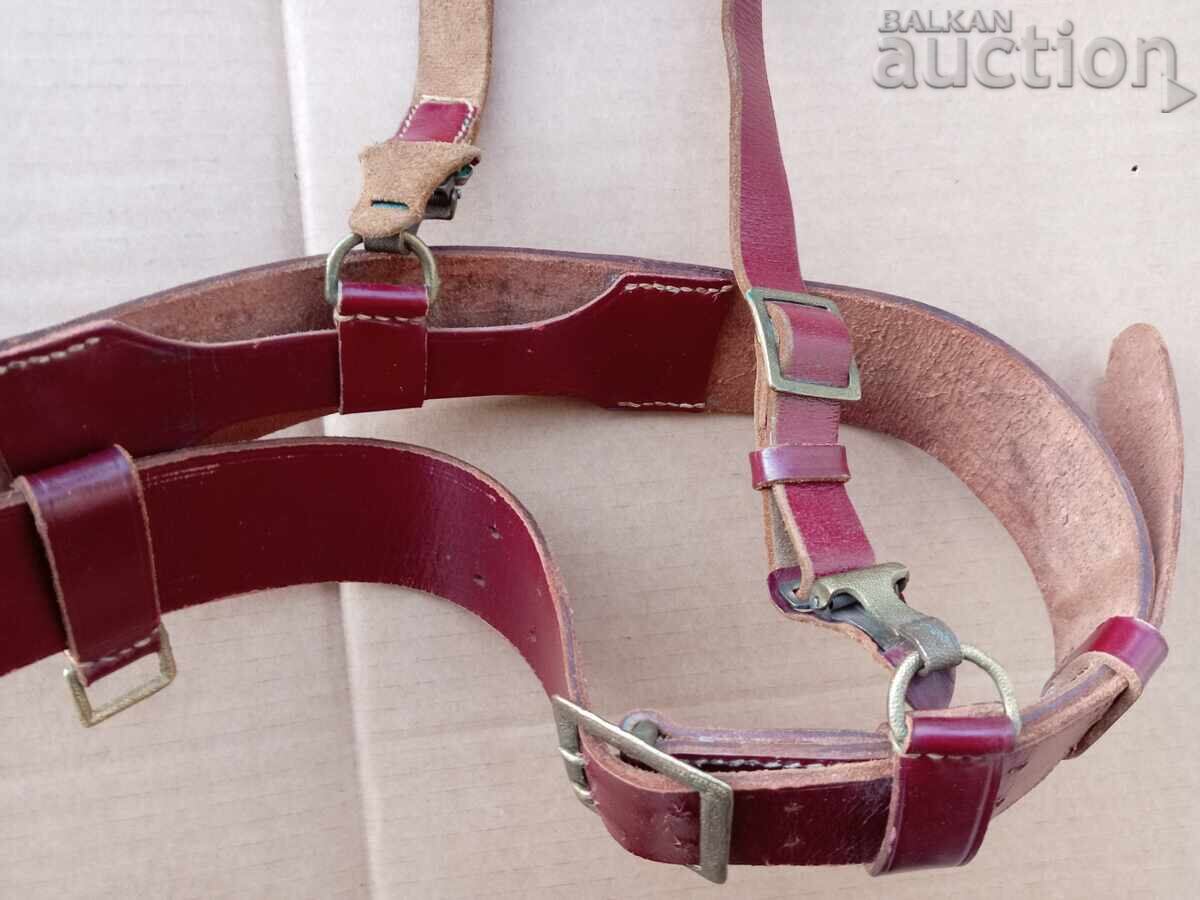 κόκκινη ζώνη αξιωματικού με προεξοχή Β' Παγκόσμιος Πόλεμος με τιμή 91.00 BGN | € 46.53 κόκκινη ζώνη αξιωματικού με προεξοχή Β' Παγκόσμιος Πόλεμος με τιμή 91.00 BGN | € 46.53