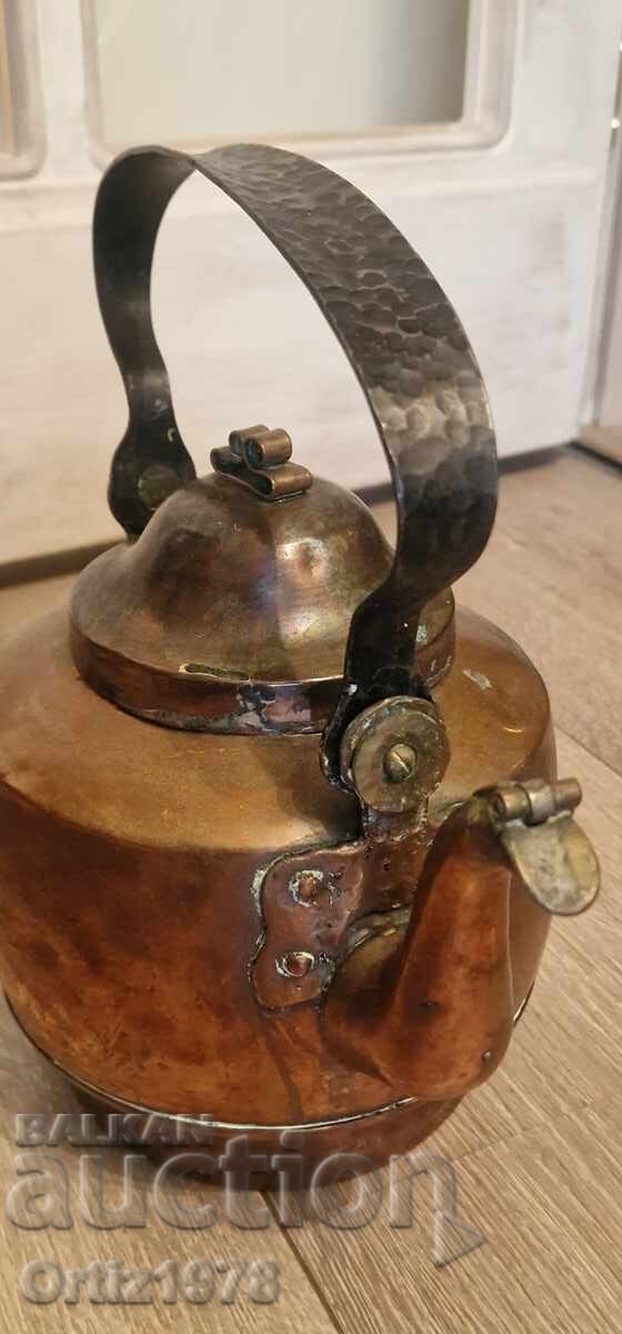 Antique, large, forged, copper kettle – 3.2l with price 169.00 BGN | € 86.41 Antique, large, forged, copper kettle – 3.2l with price 169.00 BGN | € 86.41
