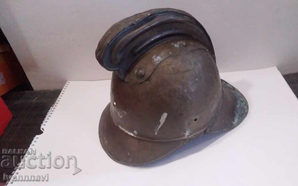 Auction Old fireman's helmet Auction Old fireman's helmet