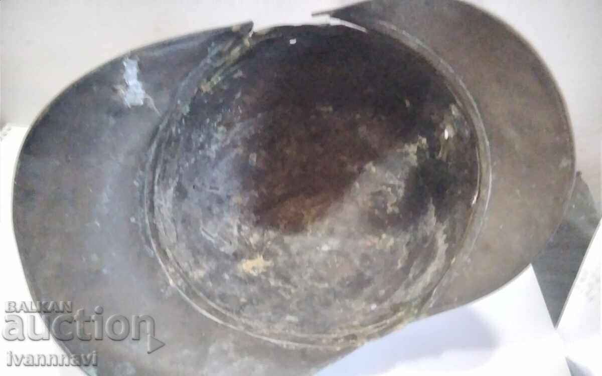 Old fireman's helmet - 6 Old fireman's helmet - 6