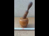 SOLID WOODEN MORTAR FOR MIXING HERBS AND SPICES