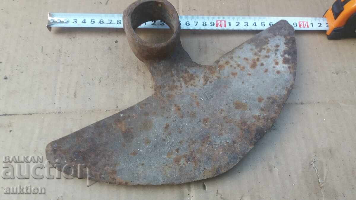 OLD MASSIVE SOC. HOE, SHOVEL - 6 OLD MASSIVE SOC. HOE, SHOVEL - 6