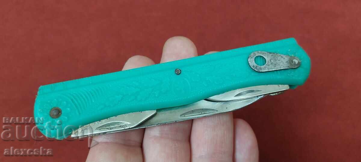 Tourist knife - USSR with price 25.00 BGN | € 12.78 Tourist knife - USSR with price 25.00 BGN | € 12.78