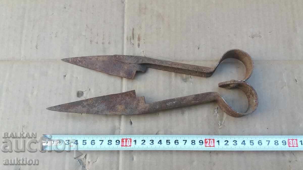 Auction OLD SHEEP SHEARS Auction OLD SHEEP SHEARS
