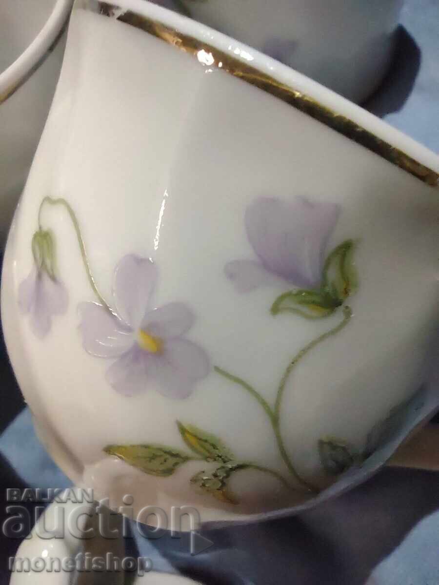 Auction  6 pcs. porcelain coffee cups - without saucers