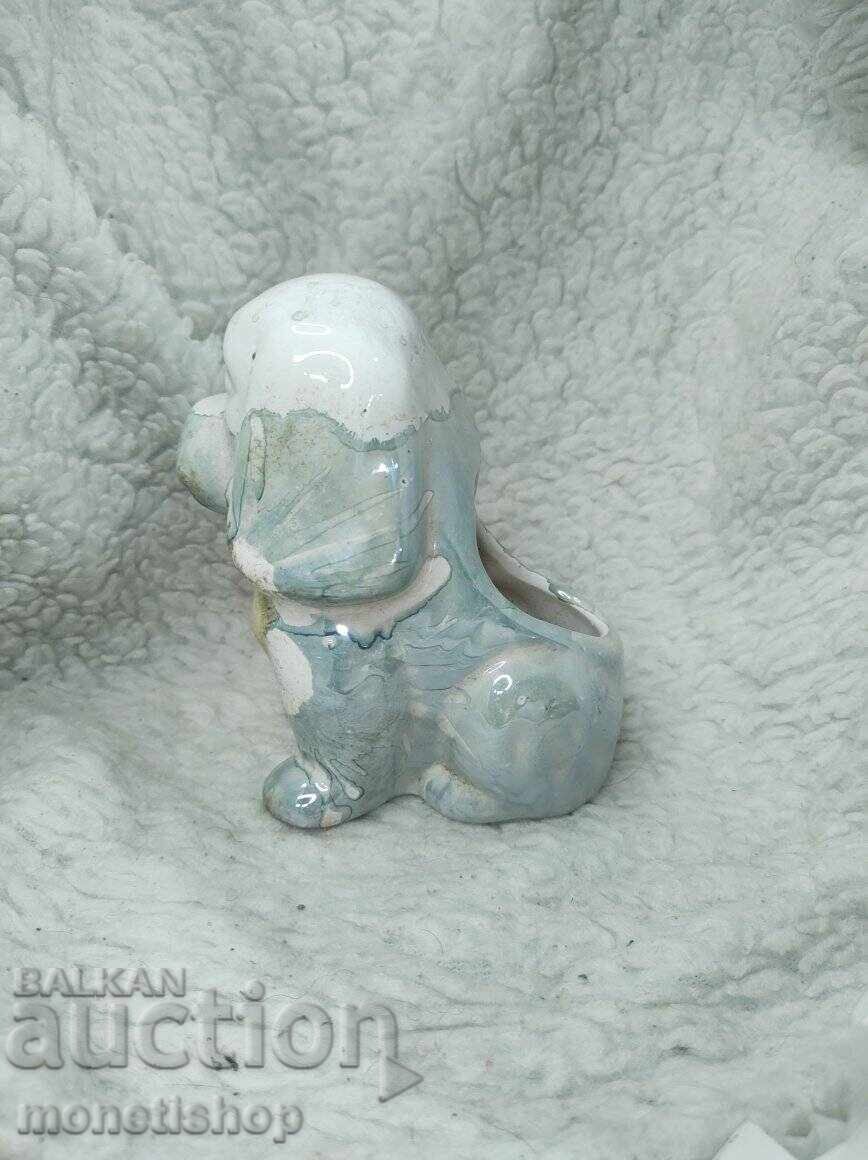 Delivery of PORCELAIN DOG FIGURINE Delivery of PORCELAIN DOG FIGURINE