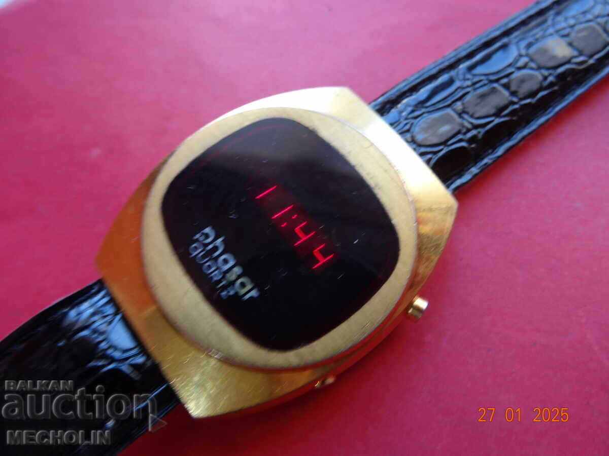 COLLECTIBLE SWISS DIGITAL WATCH PHASAR - 5 COLLECTIBLE SWISS DIGITAL WATCH PHASAR - 5