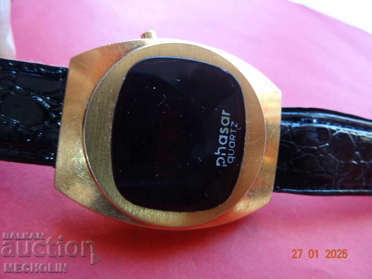 COLLECTIBLE SWISS DIGITAL WATCH PHASAR - 6 COLLECTIBLE SWISS DIGITAL WATCH PHASAR - 6