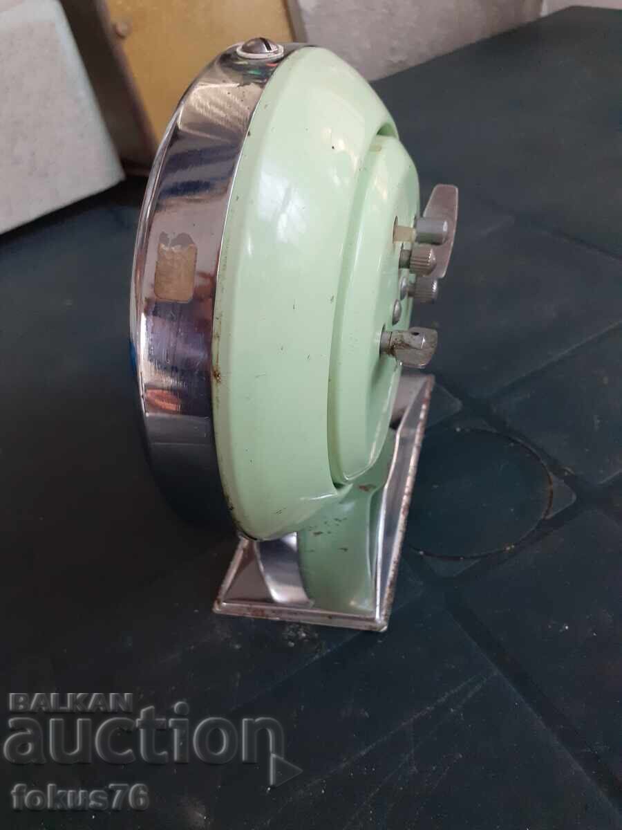 Old Chinese animated alarm clock hen with chicks - 5 Old Chinese animated alarm clock hen with chicks - 5