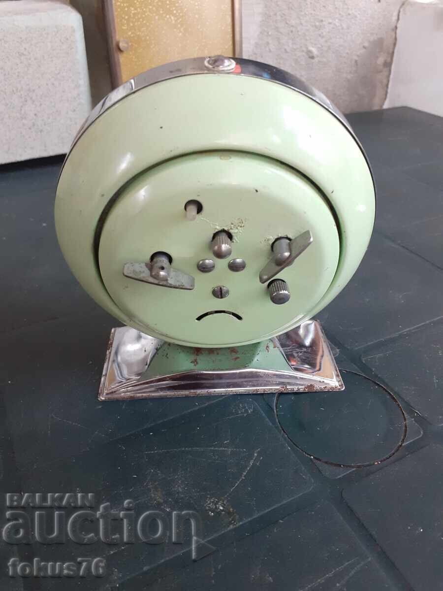 Old Chinese animated alarm clock hen with chicks - 6 Old Chinese animated alarm clock hen with chicks - 6