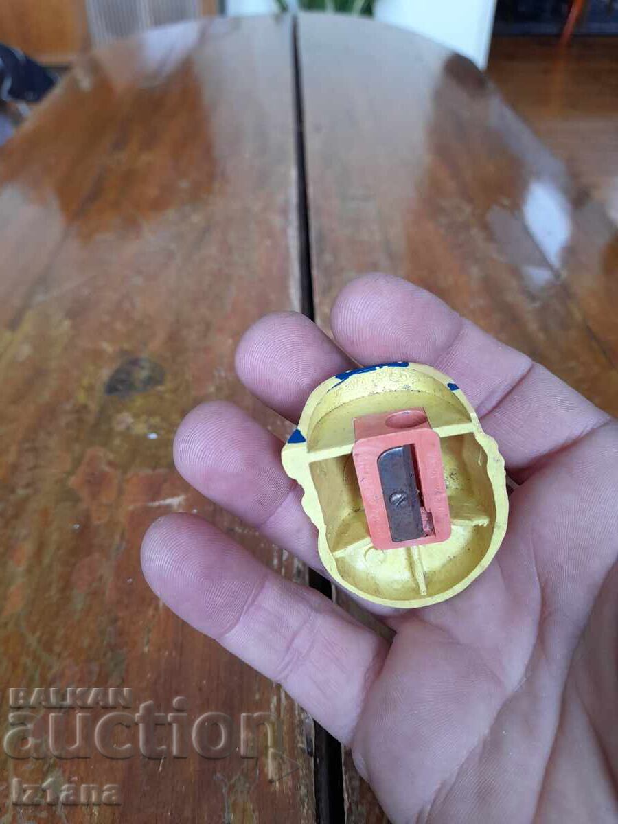 Delivery of Old sharpener