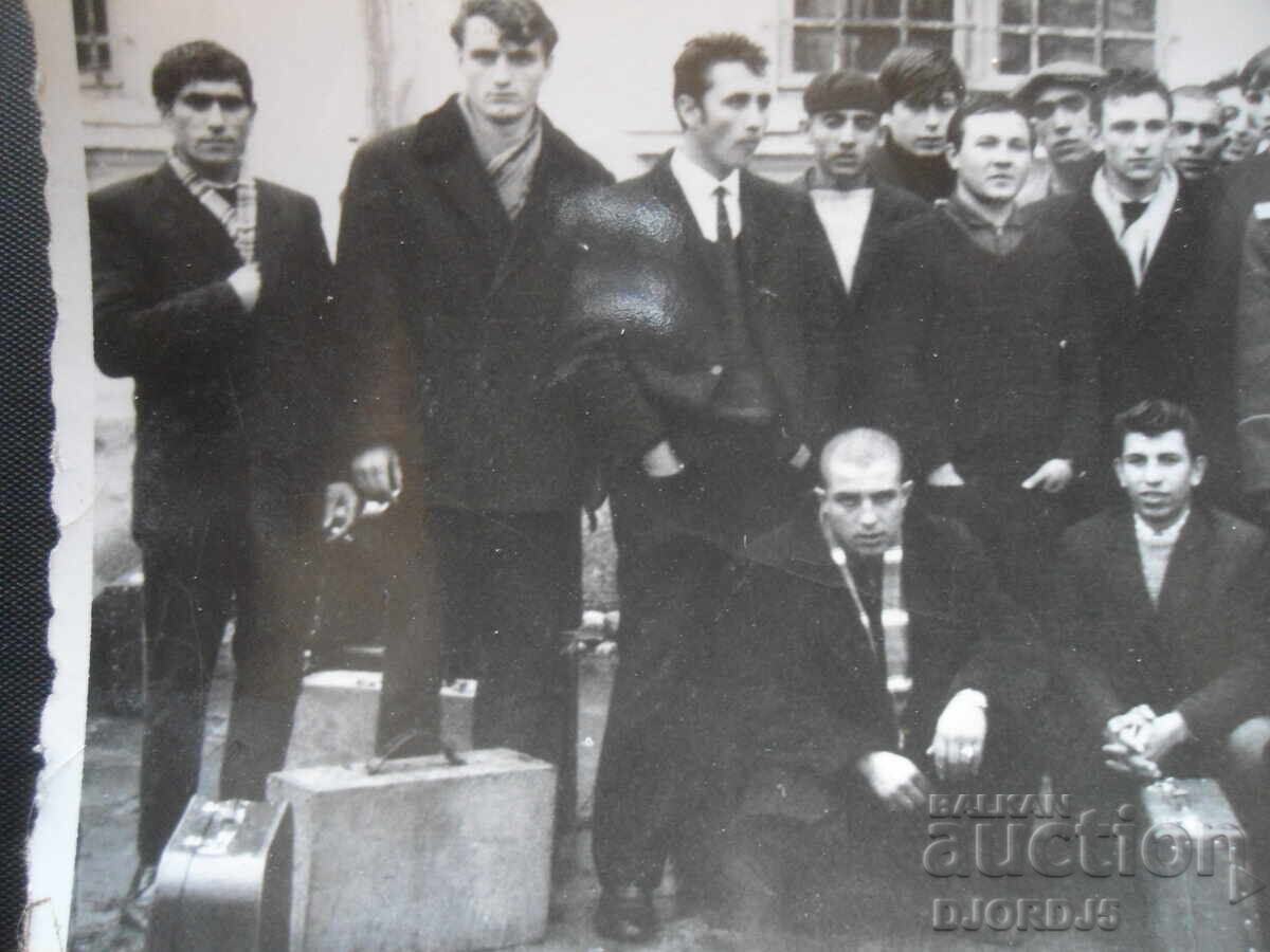 fotografie veche cu preț 0.50 BGN | € 0.26 fotografie veche cu preț 0.50 BGN | € 0.26