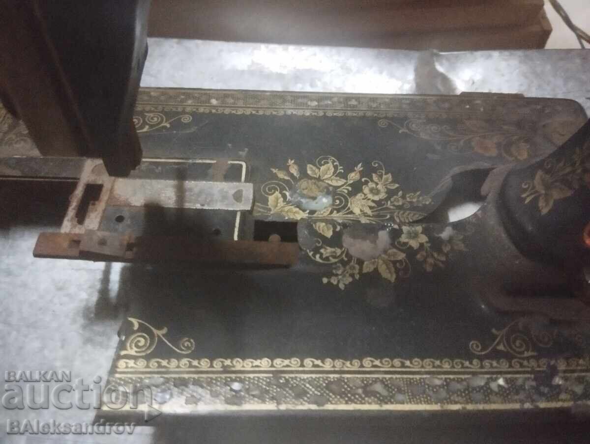 Very old sewing machine project or parts - 5 Very old sewing machine project or parts - 5