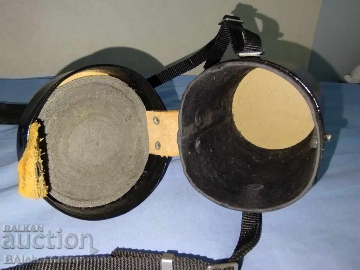 Δημοπρασία Δερμάτινη θήκη για παλιό φακό CANON