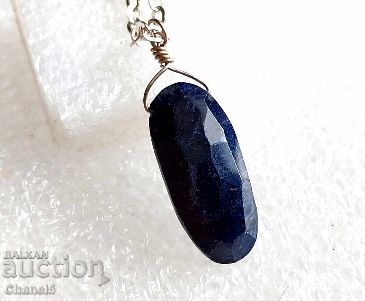 Auction MEDALLION with NATURAL SAPPHIRE AND SILVER 925 (953) Auction MEDALLION with NATURAL SAPPHIRE AND SILVER 925 (953)